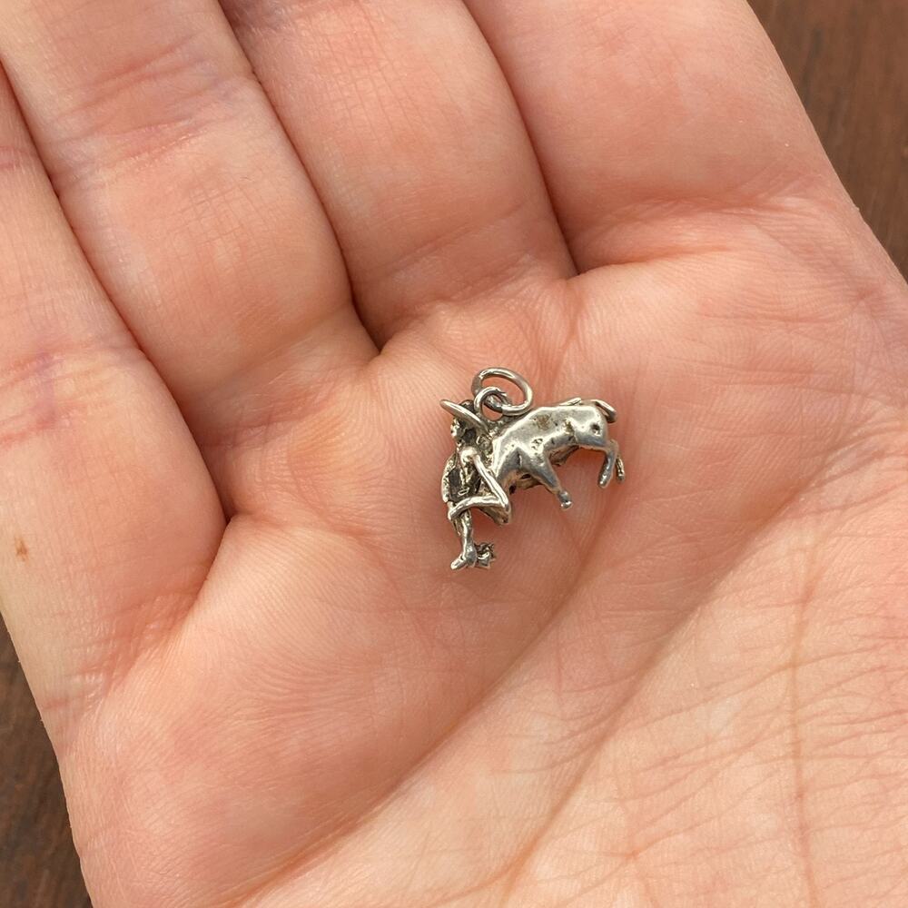 Vintage 925 Sterling Silver Bull Rider Holding Bull Horns Pendant Bracelet Charm